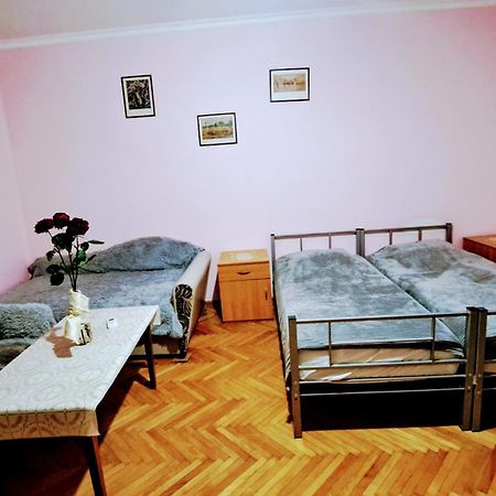 Apartment With A Nice Terrace In Old City Center Tbilisi Ngoại thất bức ảnh