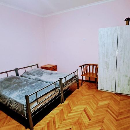 Apartment With A Nice Terrace In Old City Center Tbilisi Ngoại thất bức ảnh