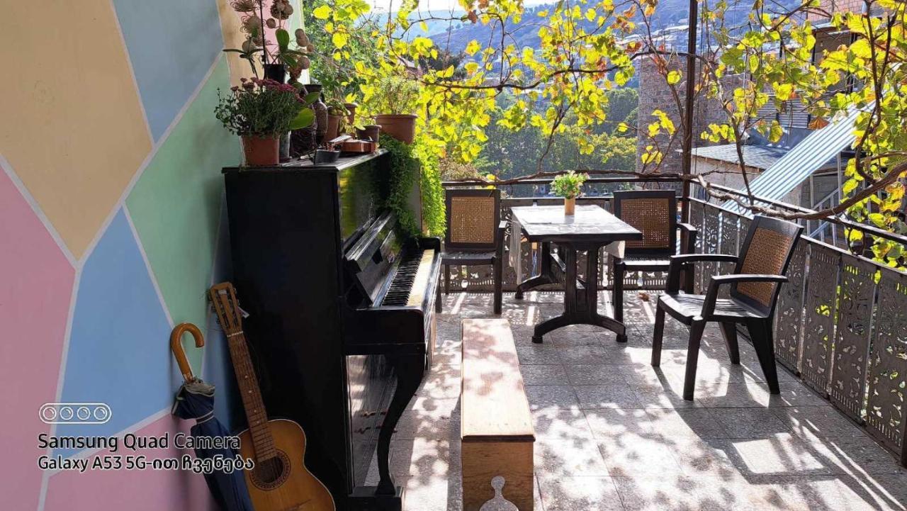 Apartment With A Nice Terrace In Old City Center Tbilisi Ngoại thất bức ảnh