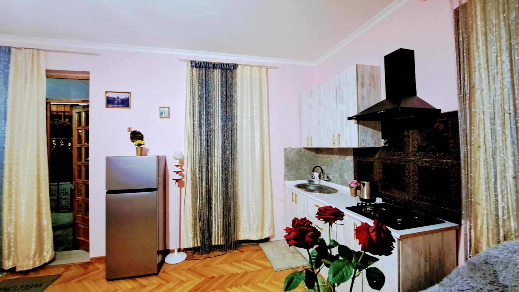 Apartment With A Nice Terrace In Old City Center Tbilisi Ngoại thất bức ảnh